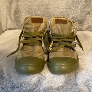 Bangs Unisex Canvas Hightop Sneaker